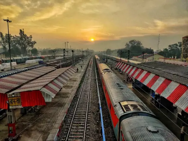 Basti Railway Station, Basti