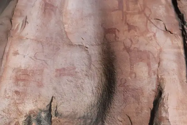 Bhimbetka rock shelters (UNESCO) - nearby, Bhopal