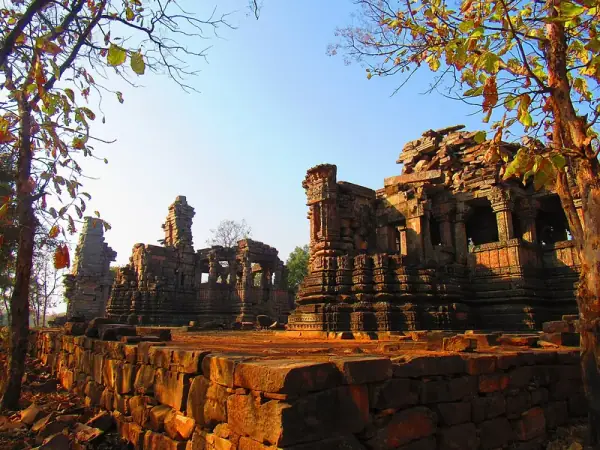 Ajaygarh Fort temples, Panna