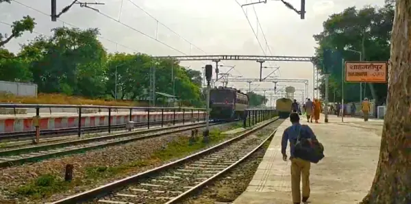 Shahjahanpur Junction Railway Station, Shahjahanpur
