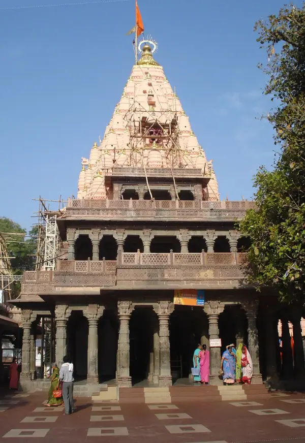 Mahakaleshwar Jyotirlinga temple, Ujjain (~60-70 km), Shajapur