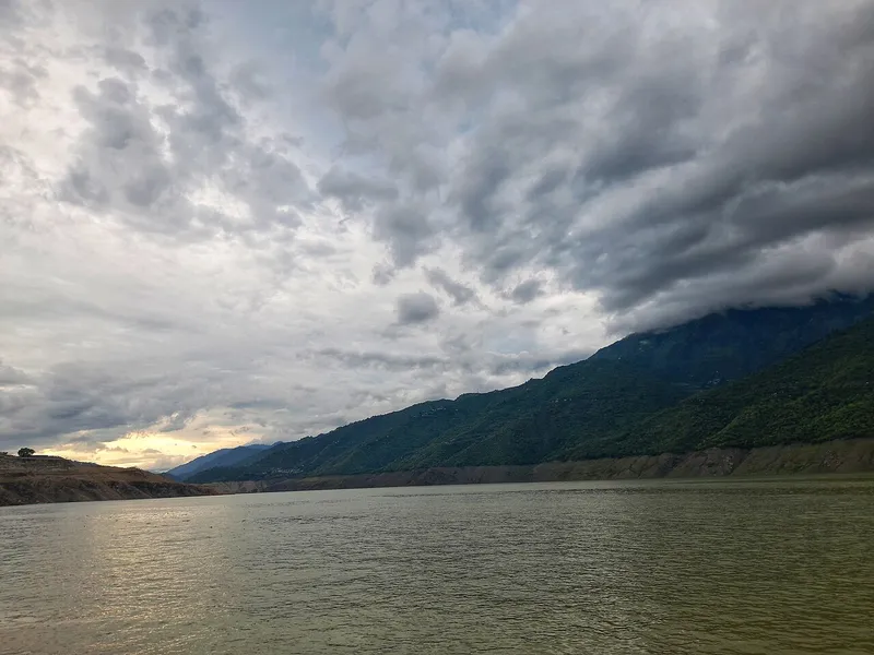 Tehri Dam, Tehri Garhwal