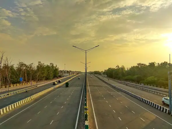Delhi–Meerut Expressway on Delhi–Meerut Expressway
