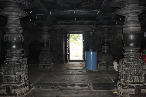 Mallikarjuna interior, Mallikarjuna, Srisailam
