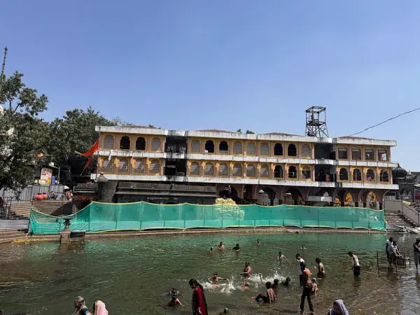 Trimbakeshwar ghat, Trimbakeshwar, Nashik