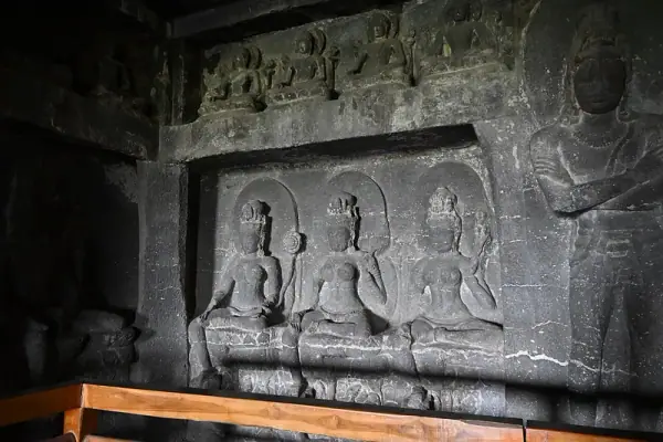 Ellora Caves interior, Aurangabad